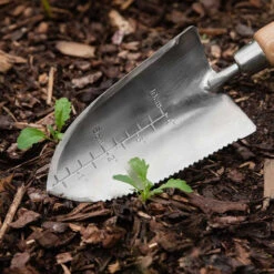 Kent & Stowe Stainless Steel The Capability Trowel -Hozelock Lola Shop 1090 7234 capabilitytrowel5 720x 28327.1673877390