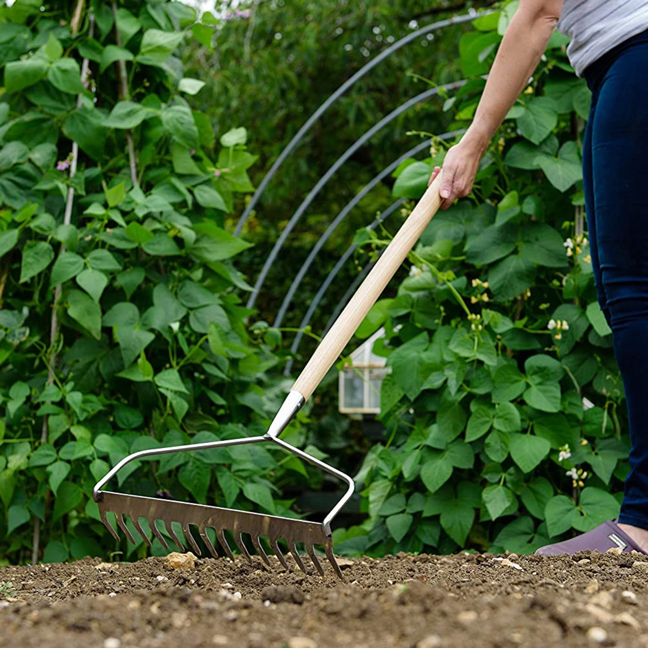 Kent & Stowe Stainless Steel Long Handled Soil Rake 5 Kent & Stowe Stainless Steel Long Handled Soil Rake - Image 3