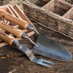 Kent & Stowe Stainless Steel Hand Trowel -Hozelock Lola Shop gtogen0023 image 2 09790.1662991511